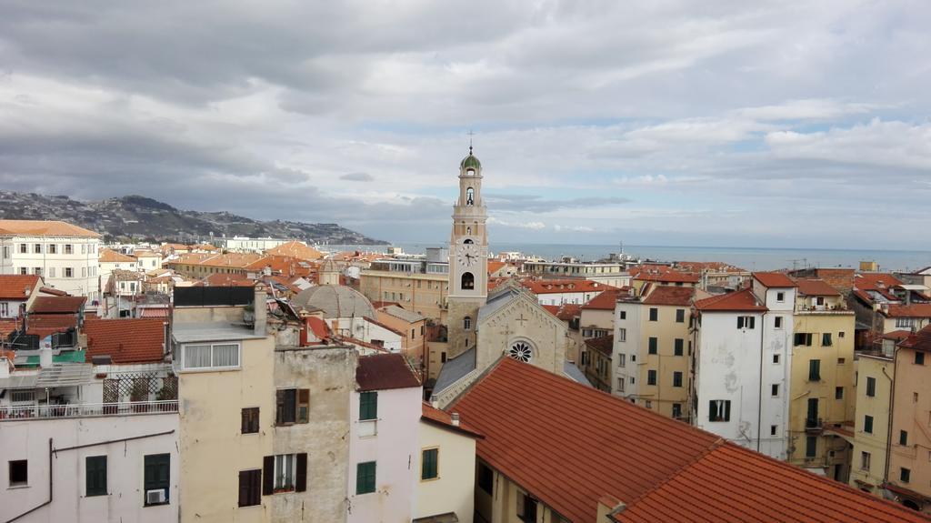 Appartamento Bellavista Con Parking Privato, A Un Passo Dal Teatro Ariston 圣雷默 外观 照片