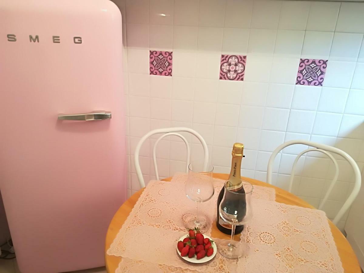 Appartamento Bellavista Con Parking Privato, A Un Passo Dal Teatro Ariston 圣雷默 外观 照片